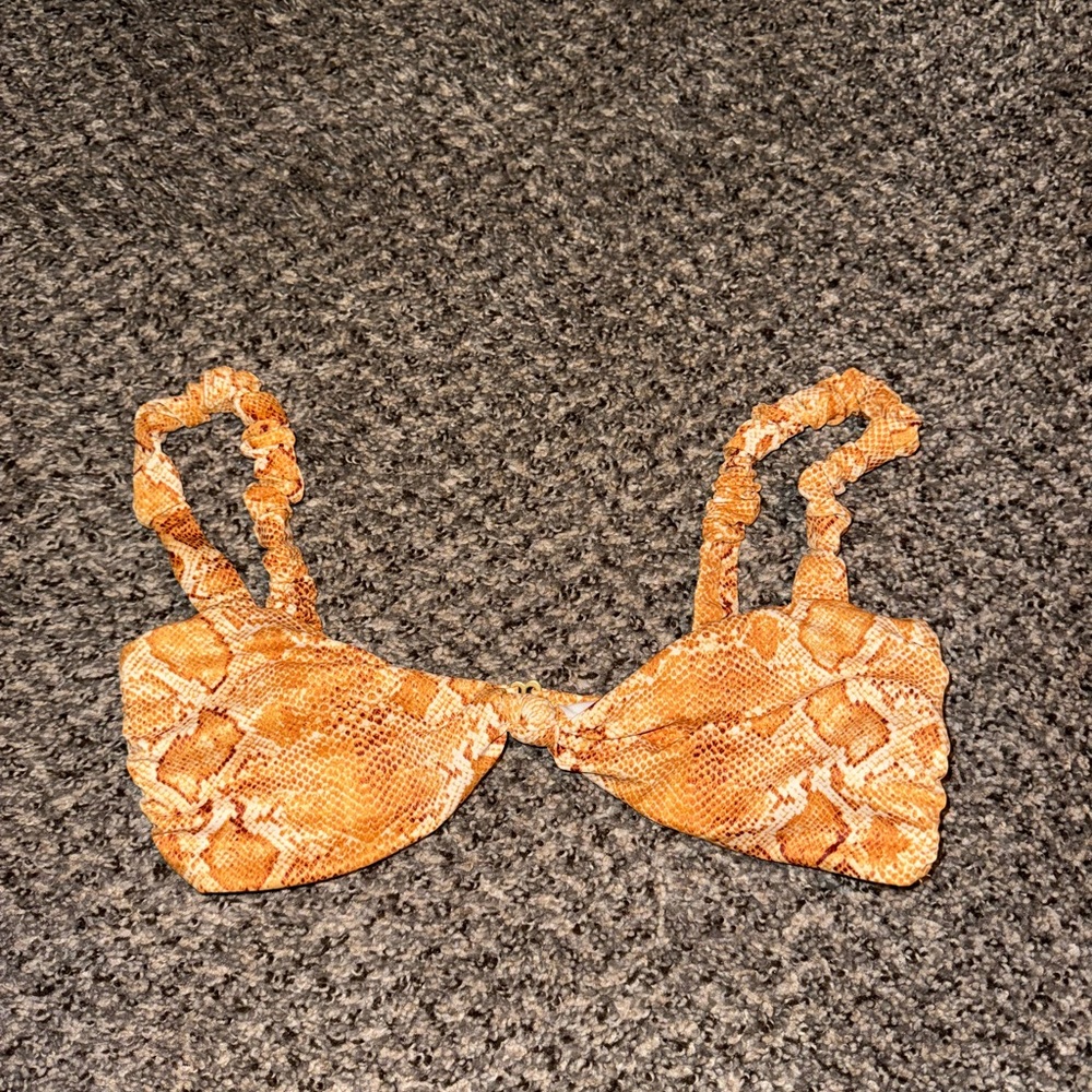 Billabong bikini top